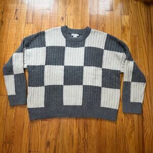 Sincerely Jules Gray and White Checkered Crew Neck Oversized Sweater Size Medium